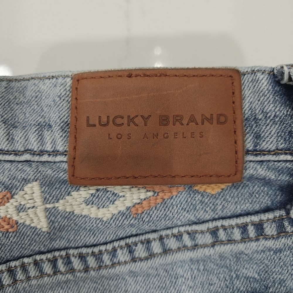 Lucky Brand~Womens Drew High Rise Mom Jeans~Western Aztec Embroidery~Blue~10/30 - Picture 4 of 12